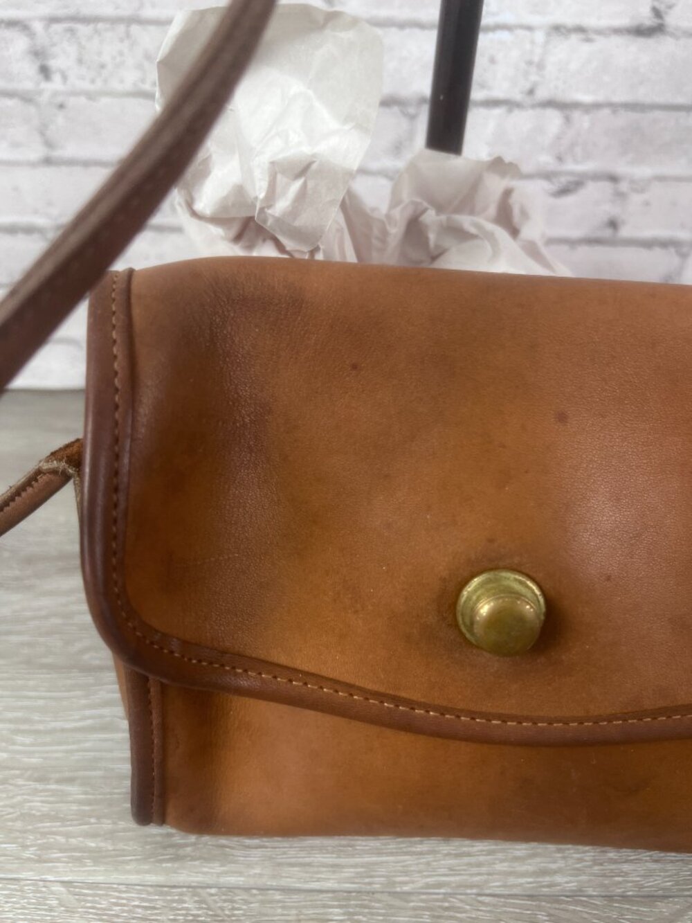 Vintage Coach 9892  Chrystie British Tan Leather Crossbody Bag Purse 90s - Picture 3 of 11